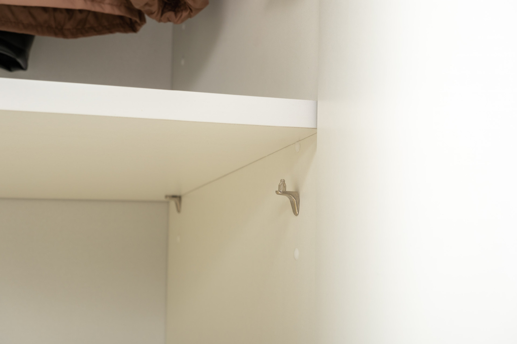 Для одежды, Шкаф для одежды Октава 13.338, белая шагрень, дуб золотой крафт